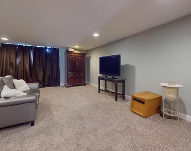 8902 Blue Grass Road - Photo Thumbnail 52
