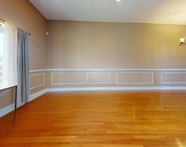 8902 Blue Grass Road - Photo Thumbnail 55