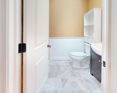 8902 Blue Grass Road - Photo Thumbnail 26