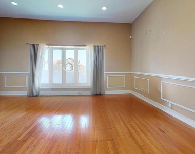 8902 Blue Grass Road - Photo Thumbnail 56