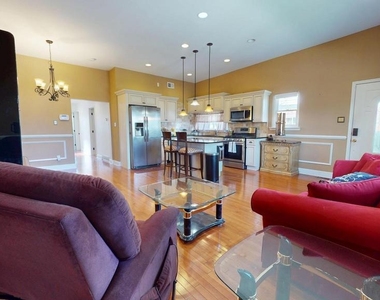 8902 Blue Grass Road - Photo Thumbnail 3