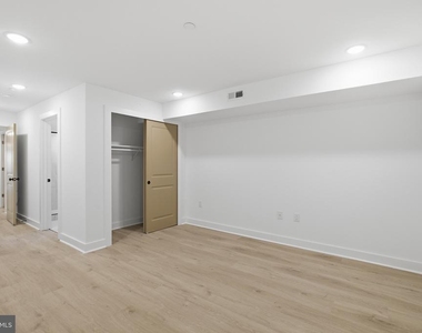2322 N 5th Street - Photo Thumbnail 18