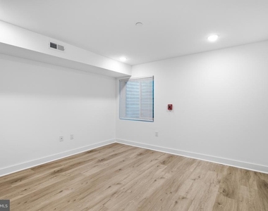 2322 N 5th Street - Photo Thumbnail 17