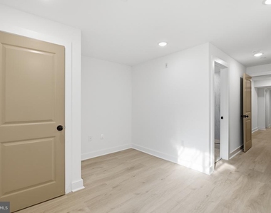 2322 N 5th Street - Photo Thumbnail 13