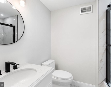 1847 Gerritt Street - Photo Thumbnail 15