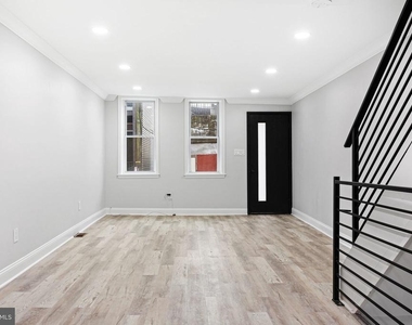 1847 Gerritt Street - Photo Thumbnail 11