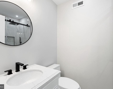 1847 Gerritt Street - Photo Thumbnail 18