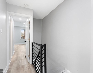 1847 Gerritt Street - Photo Thumbnail 14