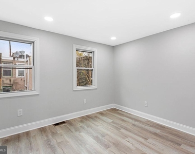 1847 Gerritt Street - Photo Thumbnail 12