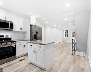 1847 Gerritt Street - Photo Thumbnail 4