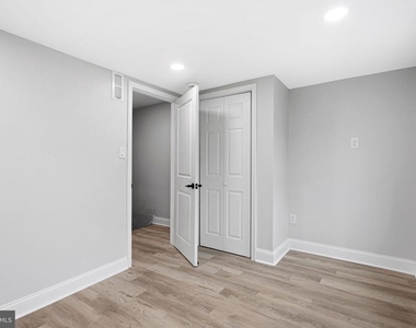 1847 Gerritt Street - Photo Thumbnail 13