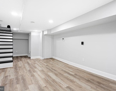 1847 Gerritt Street - Photo Thumbnail 22