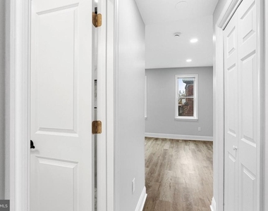 1847 Gerritt Street - Photo Thumbnail 17