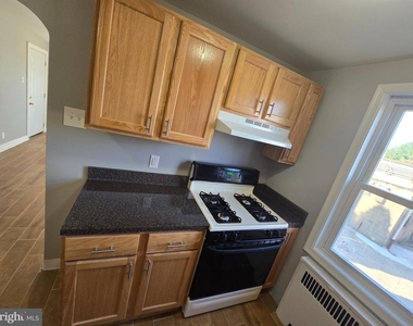 7504 Greenhill Road - Photo Thumbnail 2