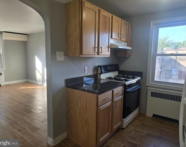 7504 Greenhill Road - Photo Thumbnail 3
