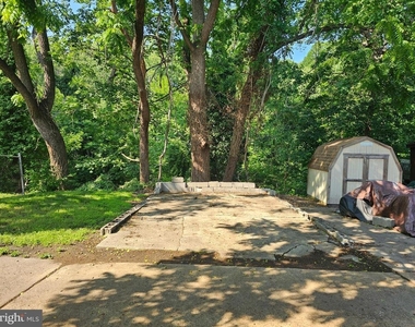 1521 W End Drive - Photo Thumbnail 17