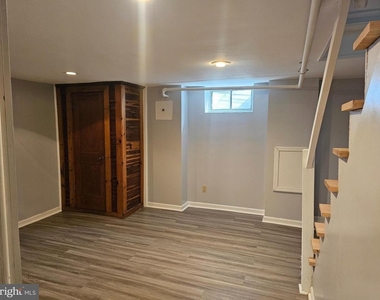 1521 W End Drive - Photo Thumbnail 13