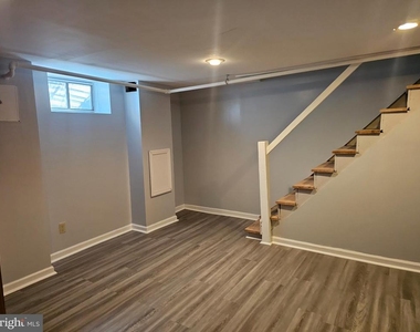 1521 W End Drive - Photo Thumbnail 12