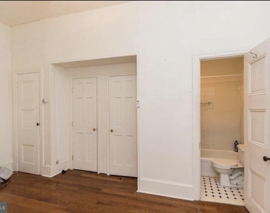 314 S 12th Street - Photo Thumbnail 2