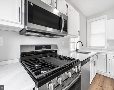 253 Beech Street - Photo Thumbnail 3