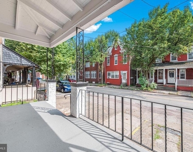 253 Beech Street - Photo Thumbnail 1