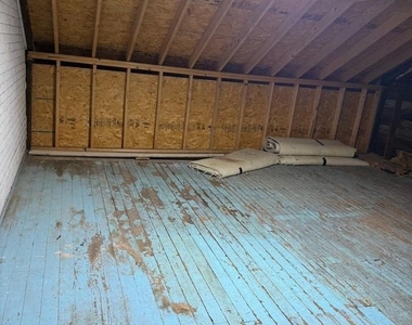 392 W Broad Street - Photo Thumbnail 6