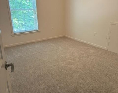 111 Village Drive - Photo Thumbnail 15