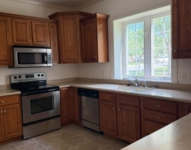 111 Village Drive - Photo Thumbnail 4