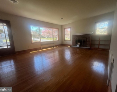 300 Harrison Avenue - Photo Thumbnail 2