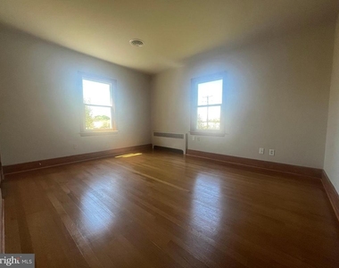 300 Harrison Avenue - Photo Thumbnail 12