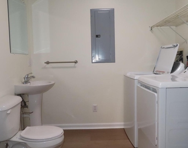 102 Park Street - Photo Thumbnail 4