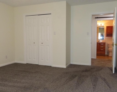 102 Park Street - Photo Thumbnail 21