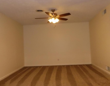 102 Park Street - Photo Thumbnail 6