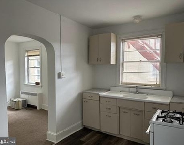 208 W Gay Street - Photo Thumbnail 1
