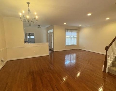 1204 Derry Lane - Photo Thumbnail 23