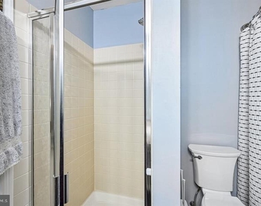 184 Victoria Court - Photo Thumbnail 16