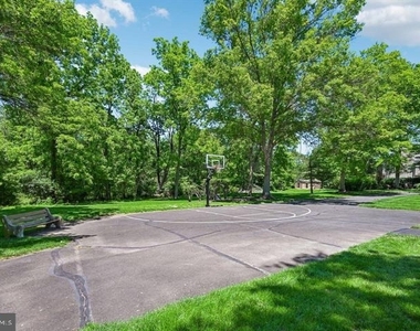 184 Victoria Court - Photo Thumbnail 25
