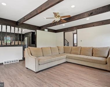 612 Bustleton Pike - Photo Thumbnail 6