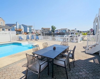 702 Newell Avenue - Photo Thumbnail 50