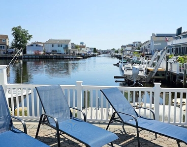702 Newell Avenue - Photo Thumbnail 56