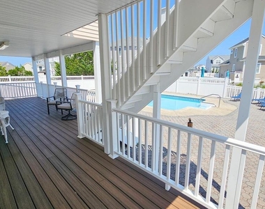 702 Newell Avenue - Photo Thumbnail 46