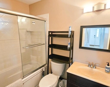 702 Newell Avenue - Photo Thumbnail 40