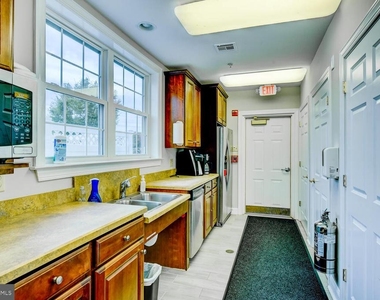 100 Middlesex Boulevard - Photo Thumbnail 40