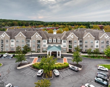 100 Middlesex Boulevard - Photo Thumbnail 2