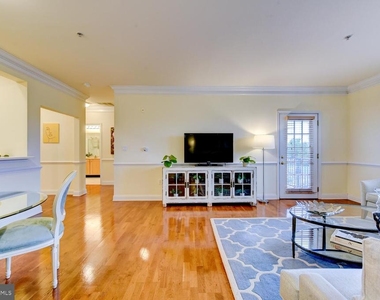 100 Middlesex Boulevard - Photo Thumbnail 11