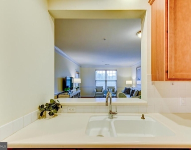 100 Middlesex Boulevard - Photo Thumbnail 20