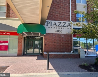 6252 Main Street - Photo Thumbnail 10