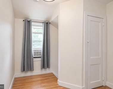 158 Wyoming Avenue - Photo Thumbnail 19