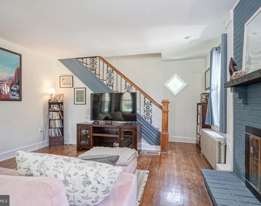 158 Wyoming Avenue - Photo Thumbnail 3