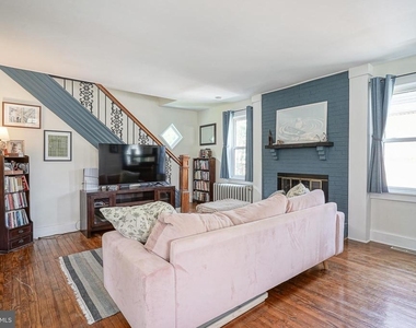 158 Wyoming Avenue - Photo Thumbnail 5